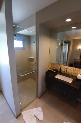Villa with Pool Access