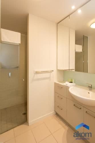 Two-Bedroom Apartment with Views and Two Bathrooms - Getaway