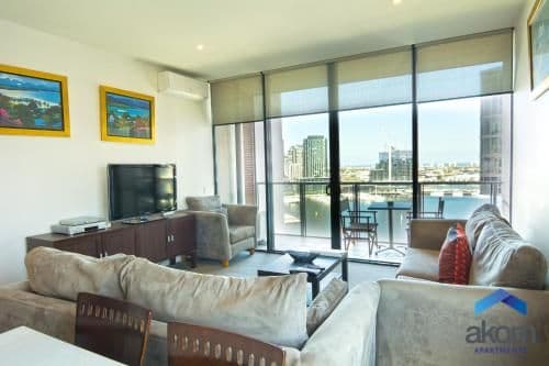 Two-Bedroom Apartment with Views and One Bathroom - Metropolitan