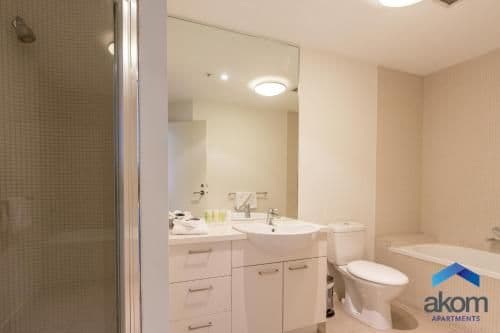 Two-Bedroom Apartment with Views and Two Bathrooms - Getaway