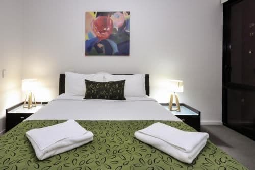 Two-Bedroom Apartment with Views and Two Bathrooms - Getaway