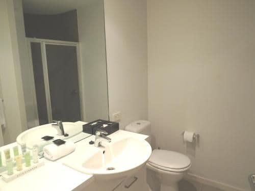 Two-Bedroom Apartment with Views and Two Bathrooms - Getaway