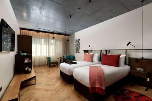 QT Deluxe King Room