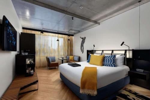 QT King Room