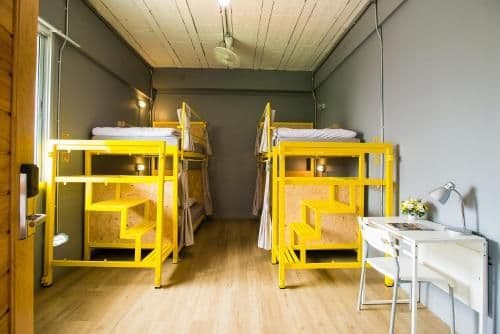Private Twin Room with Shared Bathroom