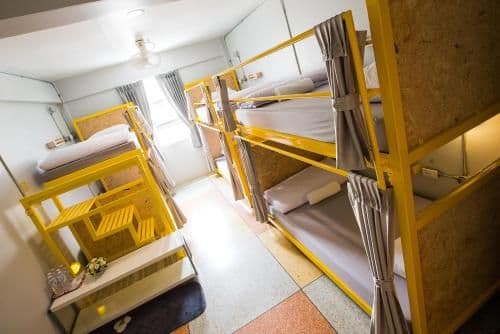 Family Room with Shared Bathroom (6 Bunk Beds)