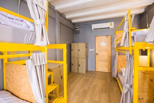 Family Room with Shared Bathroom (6 Bunk Beds)
