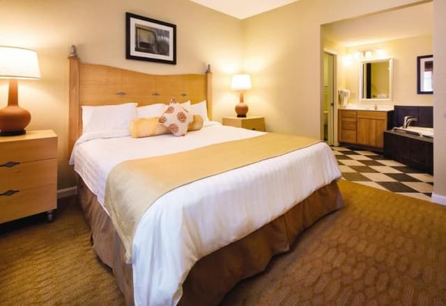 DOUBLE THREE BEDROOMS
