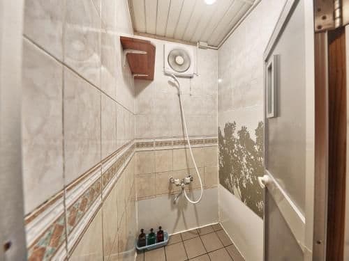 Family Room (6 Adults) - Non smoking
