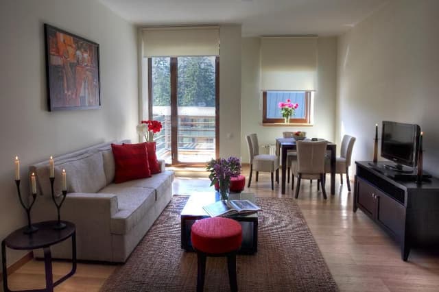 SUITE ONE BEDROOM