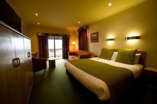 Executive Waterfront Suite