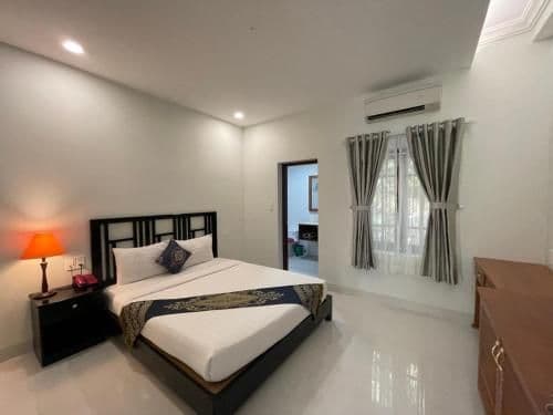 Standard Double or Twin Room with Garden View