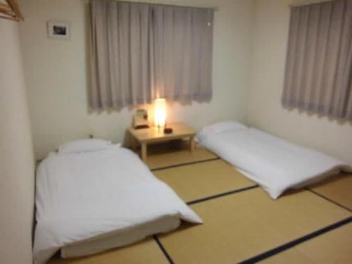 Room 202 Japanese-Style Quadruple Room with Private Bathroom