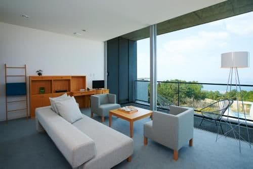 Two-Bedroom Suite with Extra Bed and Ocean View