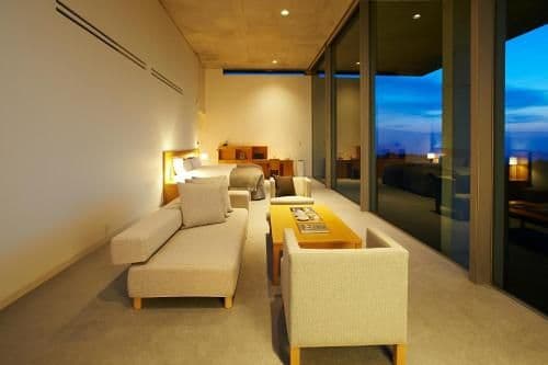 Suite with Sofa Bed and Open-Air Bath Upper Level Floor