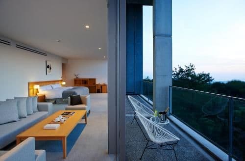 Suite with Sofa Bed and Open-Air Bath Lower Level Floor