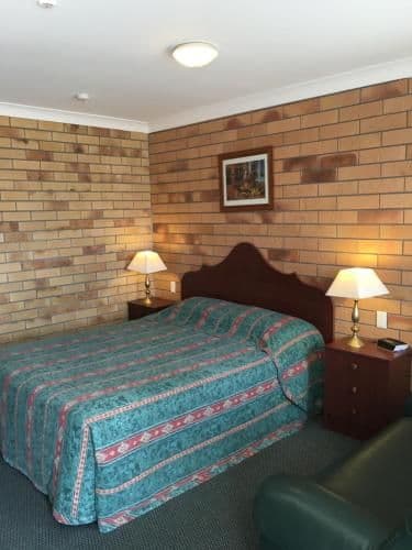 Premium Queen Room