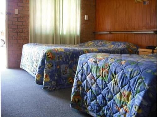 Standard Queen Room