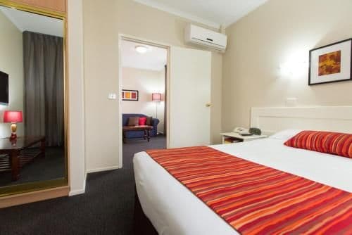 Executive Queen Room with Spa Bath