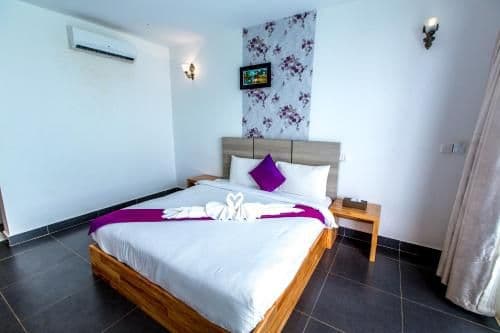 Bungalow Double Bed with Garden View
