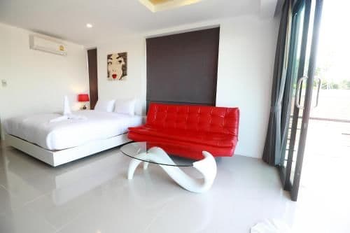 Family Room (3 Adults)