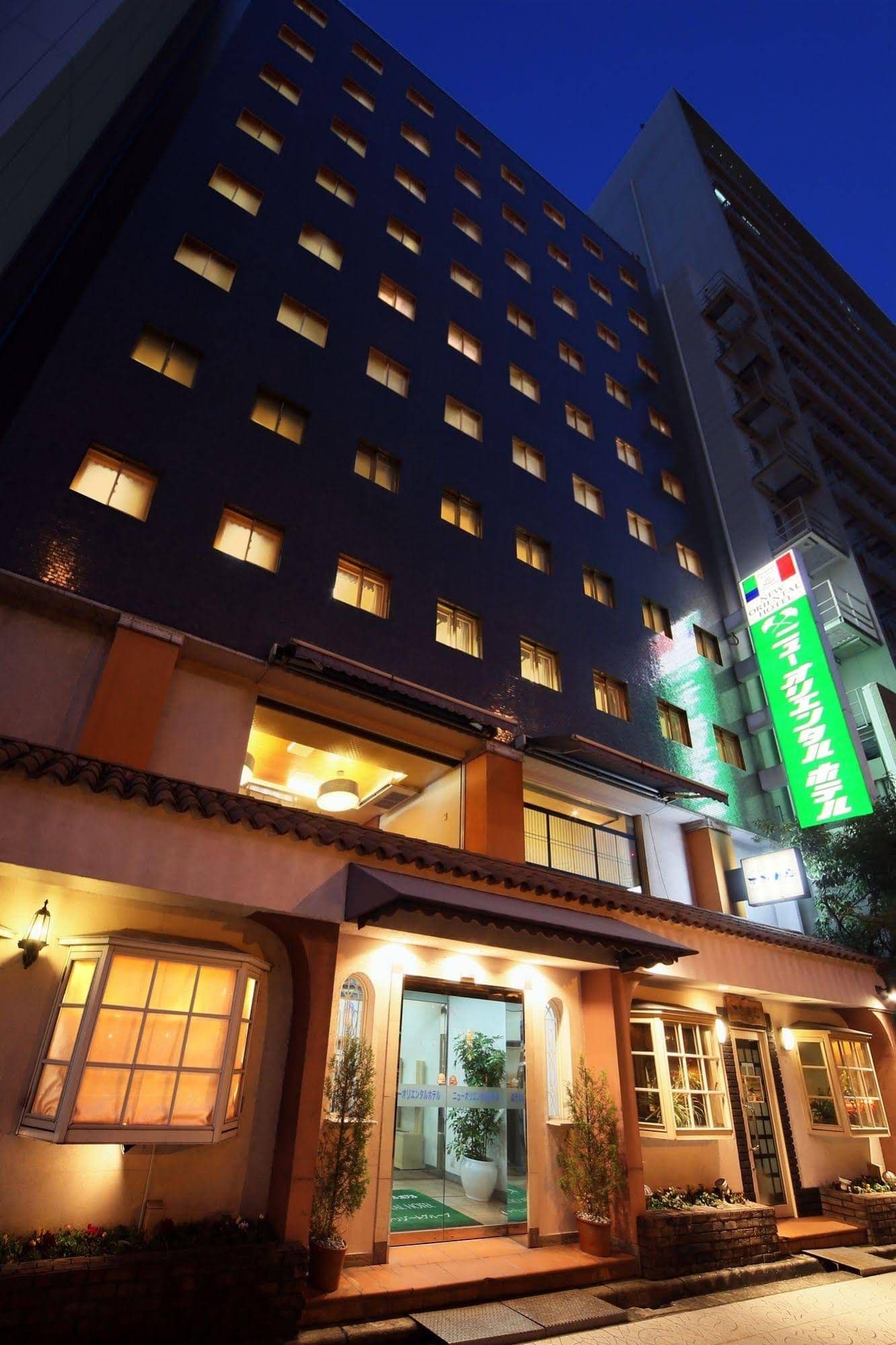Humour Resort New Oriental Hotel