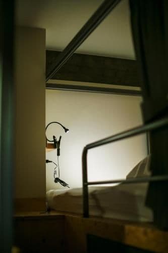 2 Bunk Beds in Mixed Dormitory Room