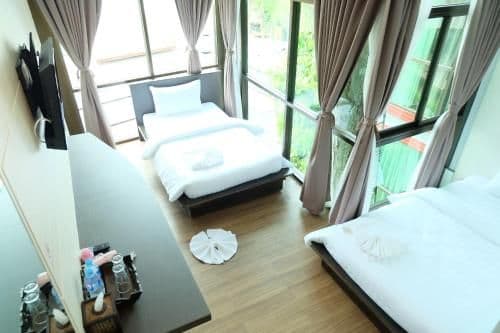Deluxe Twin Room