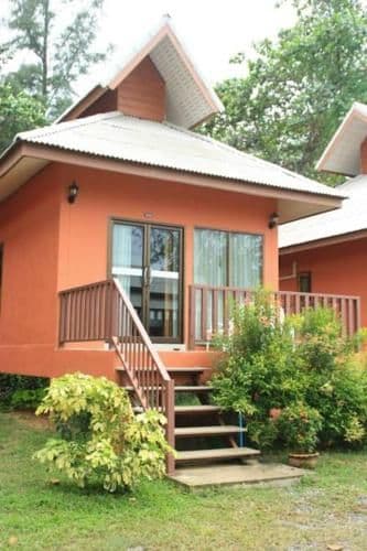 Deluxe Garden Chalet