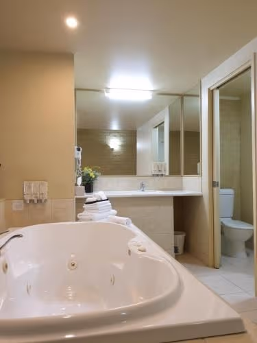 Comfort Triple Room with Spa Bath