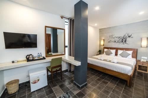 Deluxe Double Room with Balcony