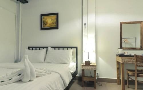 Deluxe Double Room - No Window