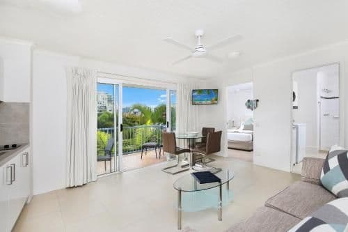 Superior One-Bedroom Apartment