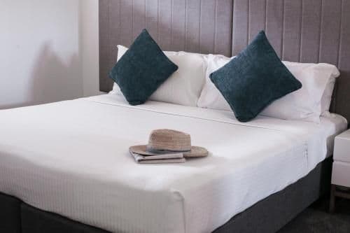 Premium Three Bedroom Beachfront Apartment