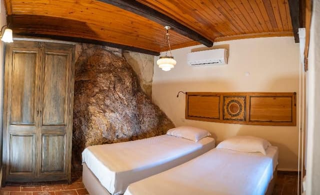 VILLA FOUR BEDROOMS