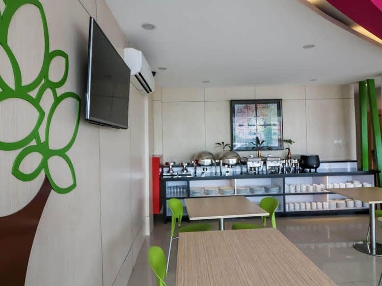 NIDA Rooms Tampan Universitas Riau HR Subrantas Panam