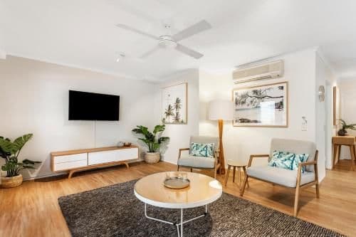 Deluxe Two-Bedroom Apartment Ground Floor - Pool View