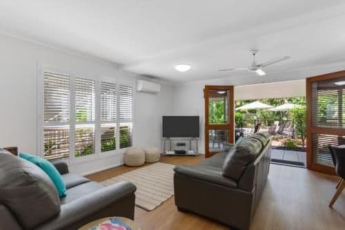 Deluxe Two-Bedroom Apartment Ground Floor - Pool View