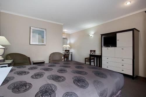 Executive Queen Room