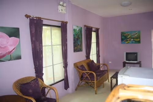 One-Bedroom Bungalow
