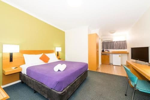 Standard Queen Room