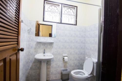 Quadruple Room with Private Bathroom