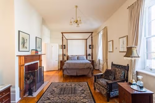 Cambridge Two-Bedroom Apartment