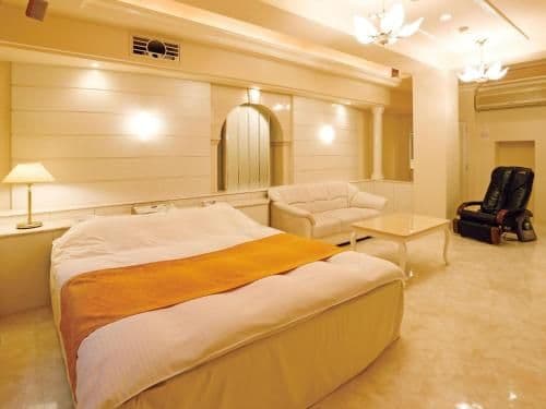 Standard King Room