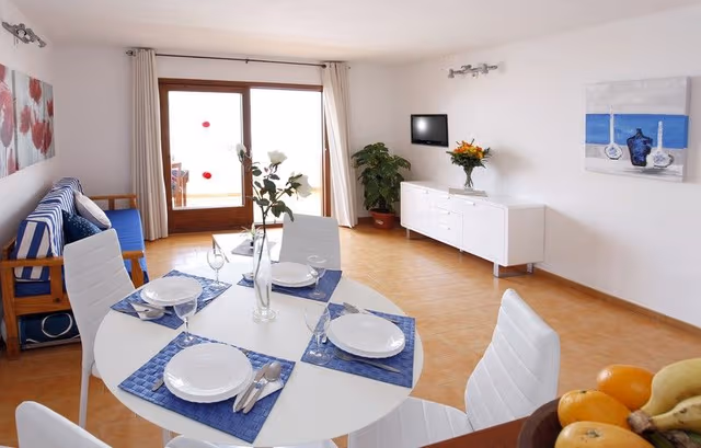 APARTMENT CAPACITY 5 TWO BEDROOMS