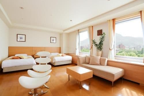 Universal Room