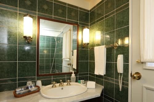 Luxury Room - Non-Smoking