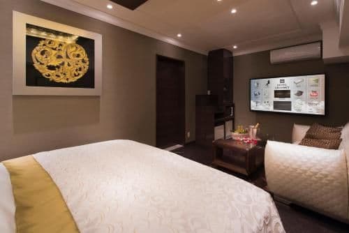 Standard King Room