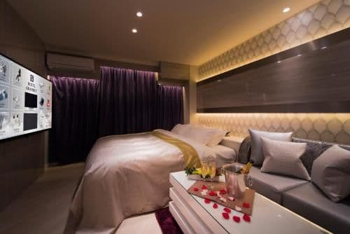 Standard King Room