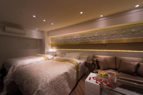 Superior King Room